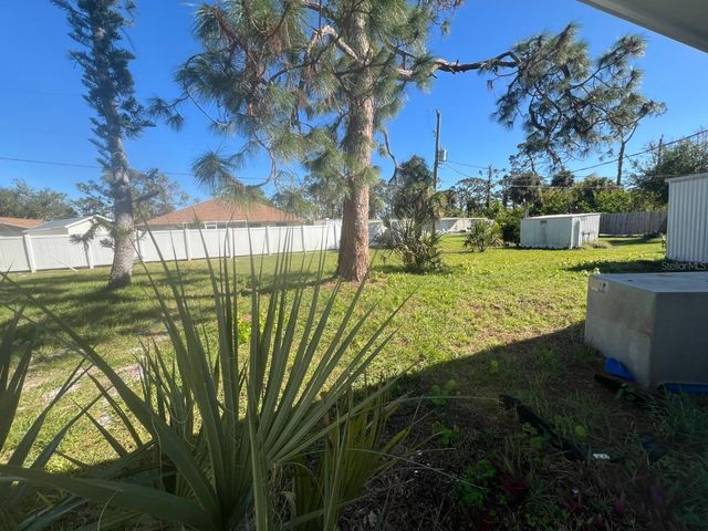 735 BERTREND STREET, Englewood, FL 34223