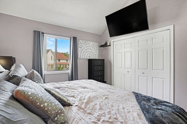 510 Fairwood Lakes Dr Unit 19T, Myrtle Beach, SC 29588