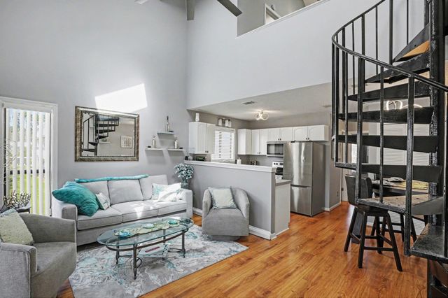 510 Fairwood Lakes Dr Unit 19T, Myrtle Beach, SC 29588