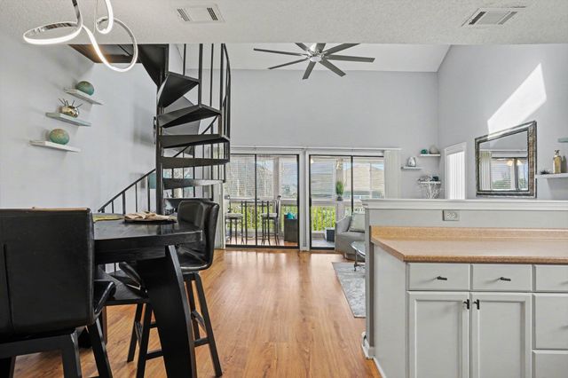 510 Fairwood Lakes Dr Unit 19T, Myrtle Beach, SC 29588