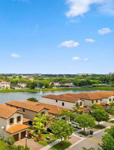 2401 NE 2nd Dr, Homestead, FL 33033