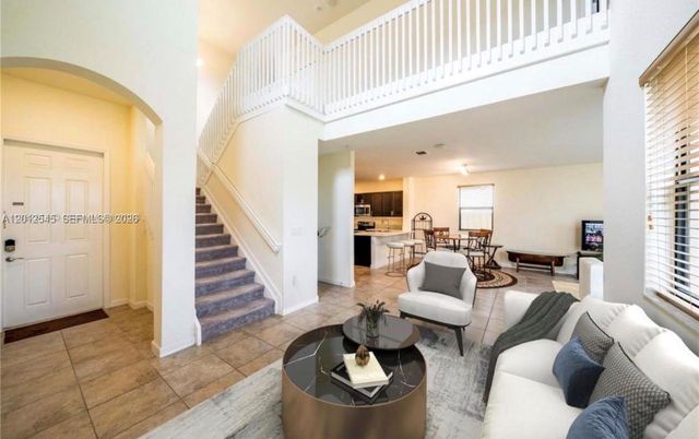 2401 NE 2nd Dr, Homestead, FL 33033