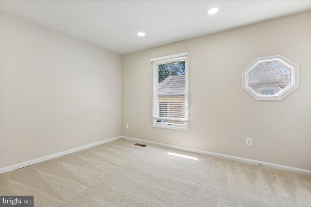 5071 9TH ST S, Arlington, VA 22204