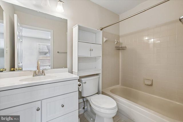 5071 9TH ST S, Arlington, VA 22204