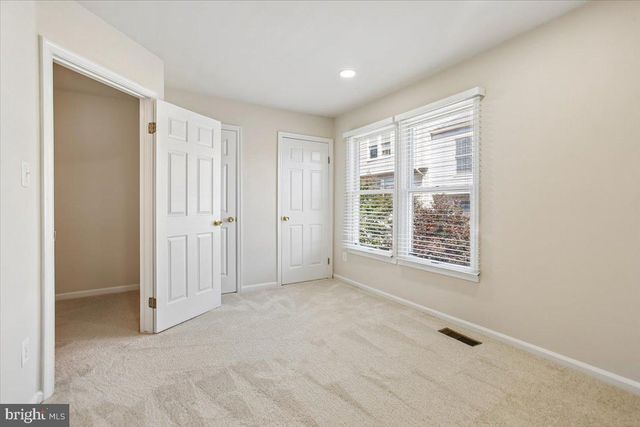 5071 9TH ST S, Arlington, VA 22204