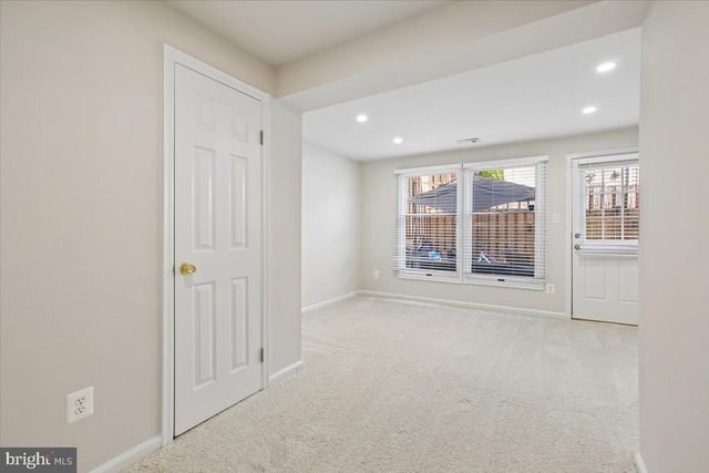 5071 9TH ST S, Arlington, VA 22204