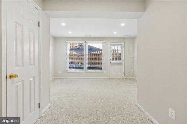5071 9TH ST S, Arlington, VA 22204