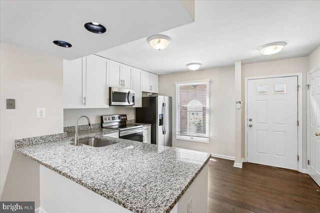 5071 9TH ST S, Arlington, VA 22204