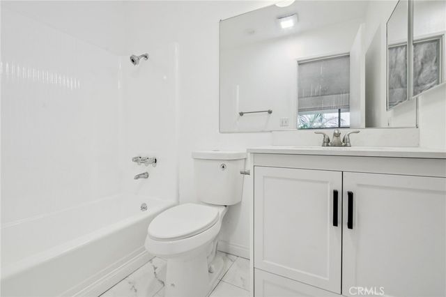 20134 Leadwell Street 263, Winnetka, CA 91306