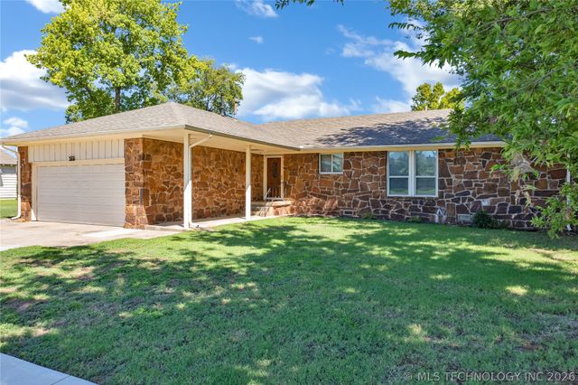 513 E B. Street, Jenks, OK 74037
