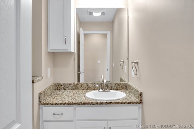 513 E B. Street, Jenks, OK 74037
