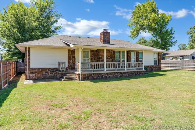 513 E B. Street, Jenks, OK 74037