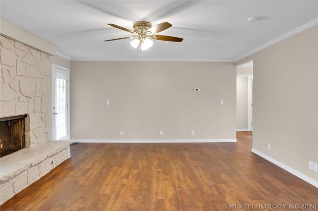 513 E B. Street, Jenks, OK 74037