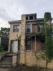 1421 Blaine Street, Detroit, MI 48206