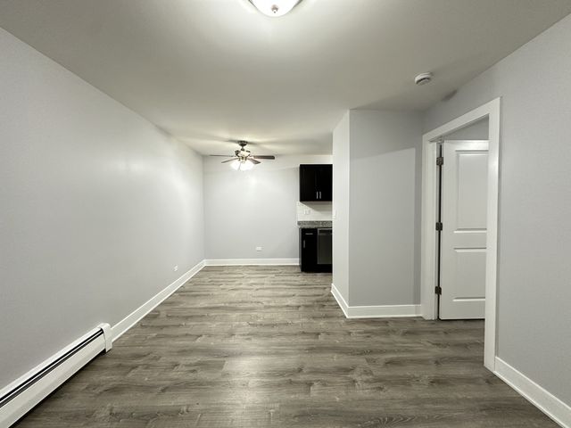 4616 N Beacon Street 1B, Chicago, IL 60640