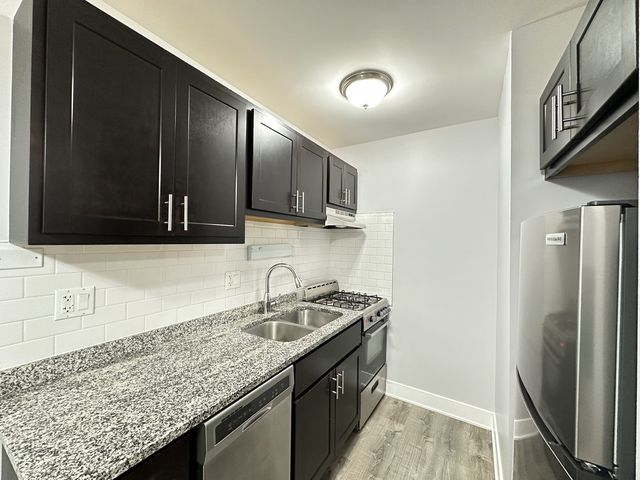 4616 N Beacon Street 1B, Chicago, IL 60640