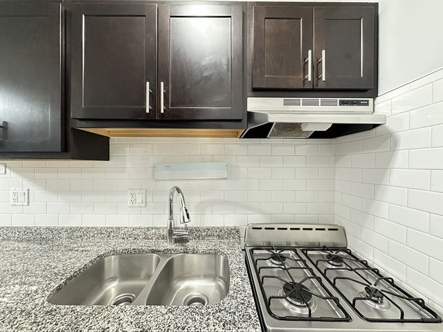 4616 N Beacon Street 1B, Chicago, IL 60640