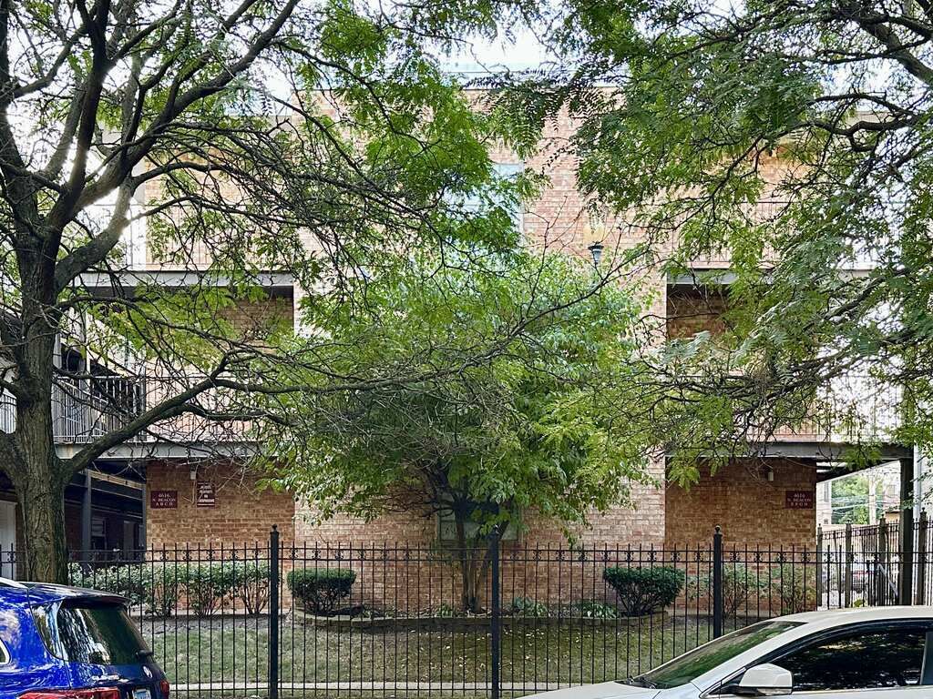 4616 N Beacon Street 1B, Chicago, IL 60640