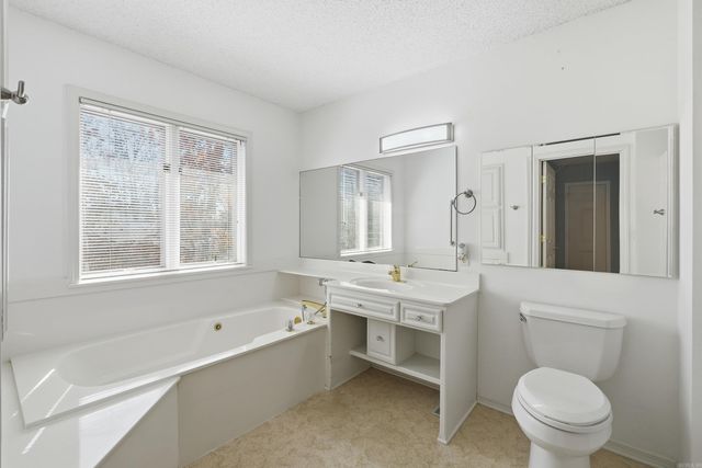 3 Encantado Way, Hot Springs Village, AR 71909