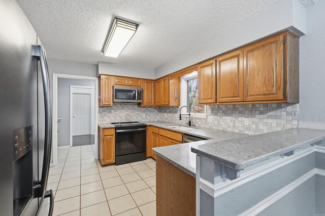 3 Encantado Way, Hot Springs Village, AR 71909