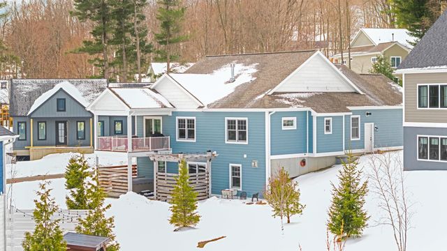 13928 S Winding Trail, Traverse City, MI 49684