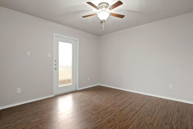 4901 Woodstock DR, Georgetown, TX 78633