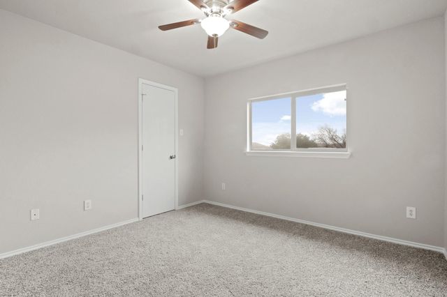 4901 Woodstock DR, Georgetown, TX 78633