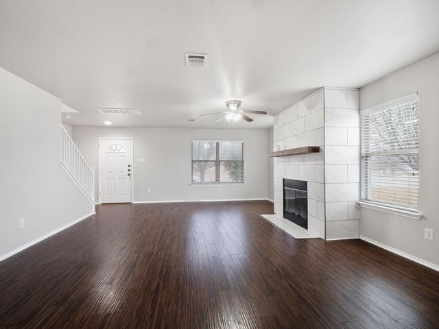 4901 Woodstock DR, Georgetown, TX 78633