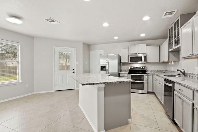 4901 Woodstock DR, Georgetown, TX 78633