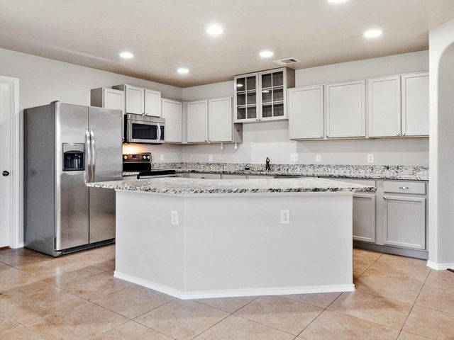 4901 Woodstock DR, Georgetown, TX 78633