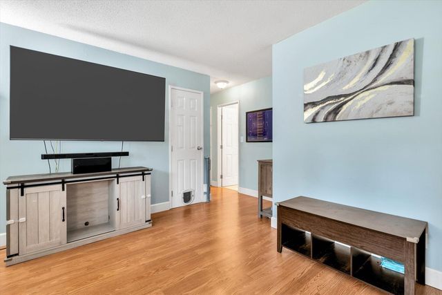 17 Chapel Hill Drive 1, Plymouth, MA 02360