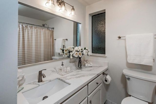 217 Ada Avenue 16, Mountain View, CA 94043