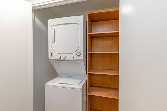 217 Ada Avenue 16, Mountain View, CA 94043