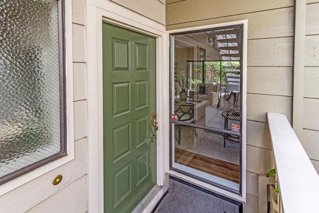 217 Ada Avenue 16, Mountain View, CA 94043