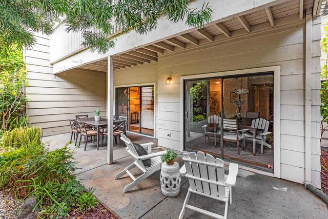 217 Ada Avenue 16, Mountain View, CA 94043