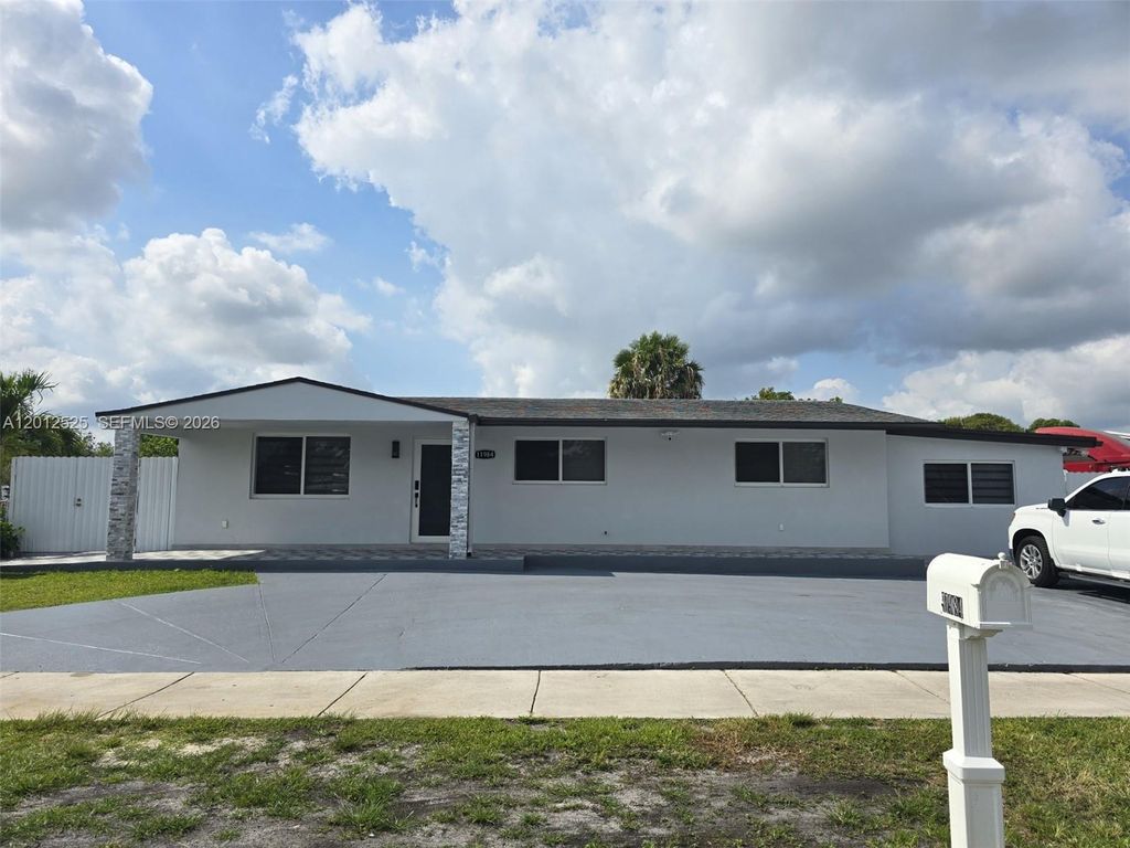 11984 SW 195th St 0, Miami, FL 33177