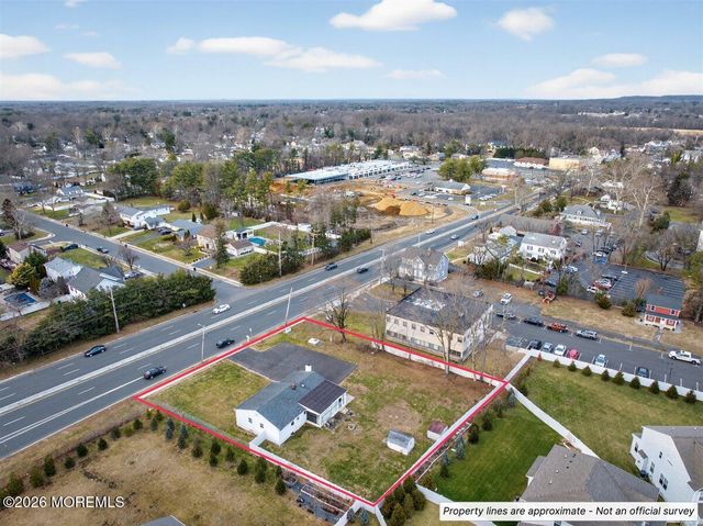 17 S Main Street, Marlboro, NJ 07746