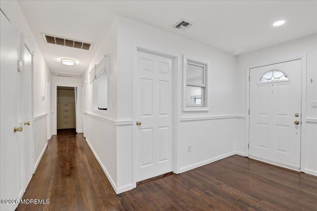 17 S Main Street, Marlboro, NJ 07746