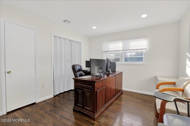 17 S Main Street, Marlboro, NJ 07746