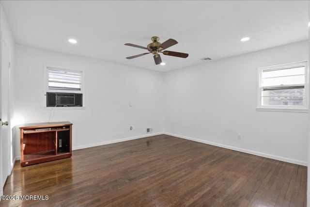 17 S Main Street, Marlboro, NJ 07746