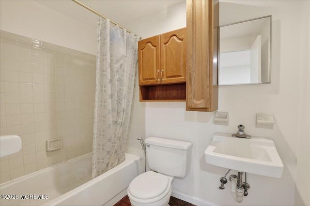 17 S Main Street, Marlboro, NJ 07746