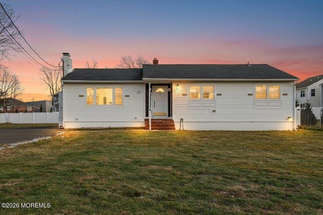 17 S Main Street, Marlboro, NJ 07746