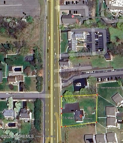 17 S Main Street, Marlboro, NJ 07746