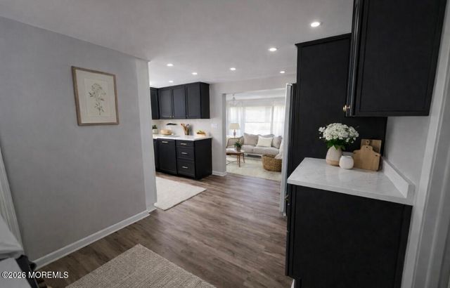 17 S Main Street, Marlboro, NJ 07746