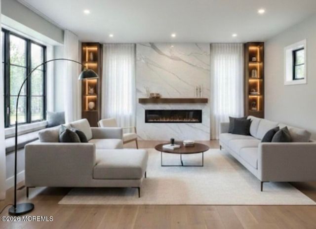 17 S Main Street, Marlboro, NJ 07746