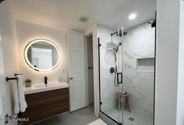 17 S Main Street, Marlboro, NJ 07746