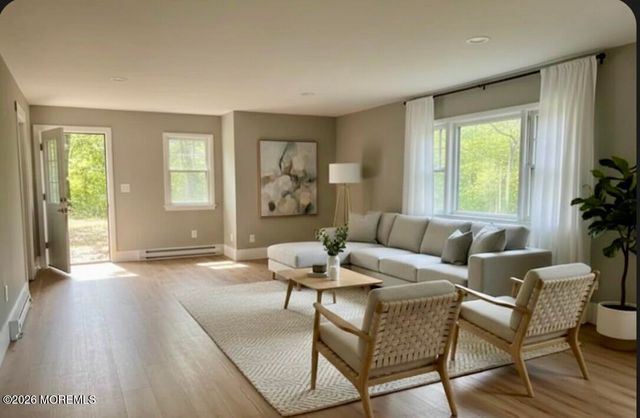 17 S Main Street, Marlboro, NJ 07746