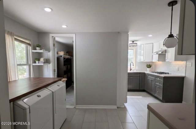 17 S Main Street, Marlboro, NJ 07746