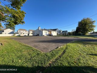 17 S Main Street, Marlboro, NJ 07746