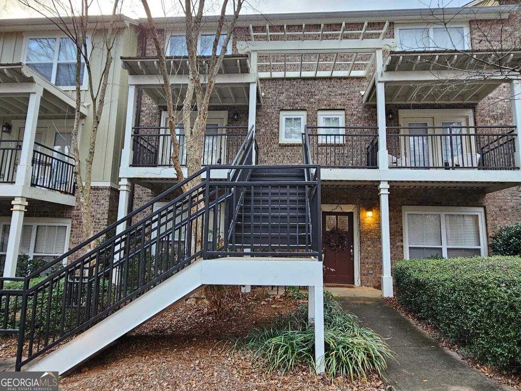 490 Barnett Shoals Road APT 915, Athens, GA 30605